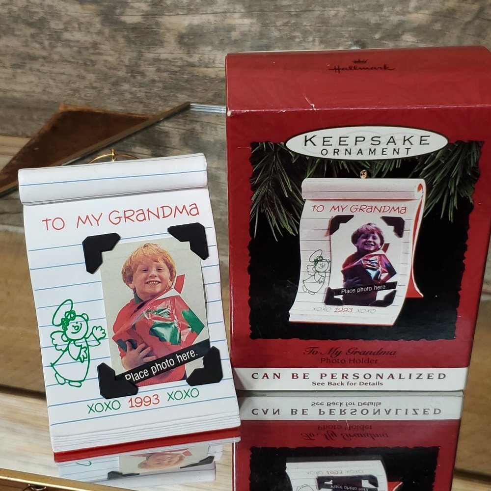 1993 "To My Grandma" Hallmark Keepsake Ornament